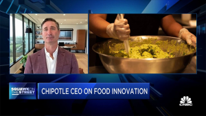 Chipotle May Hike Prices In California to Pay for Wages